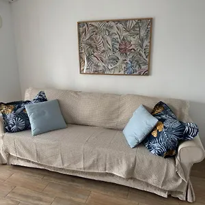 https://residencial-port-royal.in-canary-islands.com